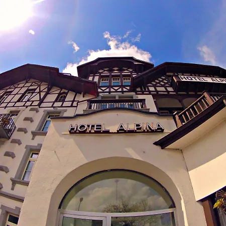 阿尔皮纳酒店