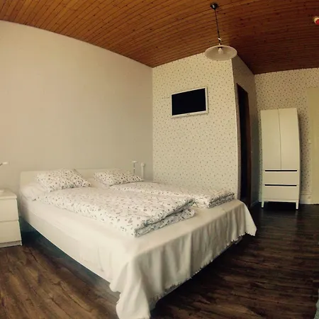 Alpina Szálloda 2*